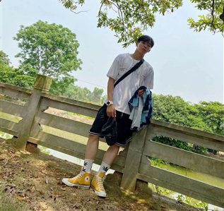 冼锦华生活照3